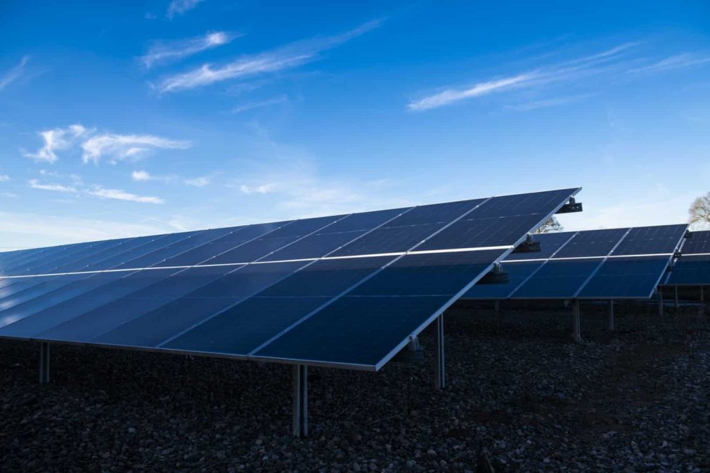 Supporting Business Customers with Renewable Energy Solutions